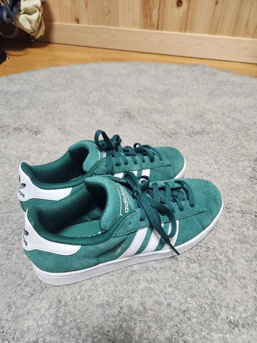 アディダス キャンパス グリーン スウェード スニーカー - 260