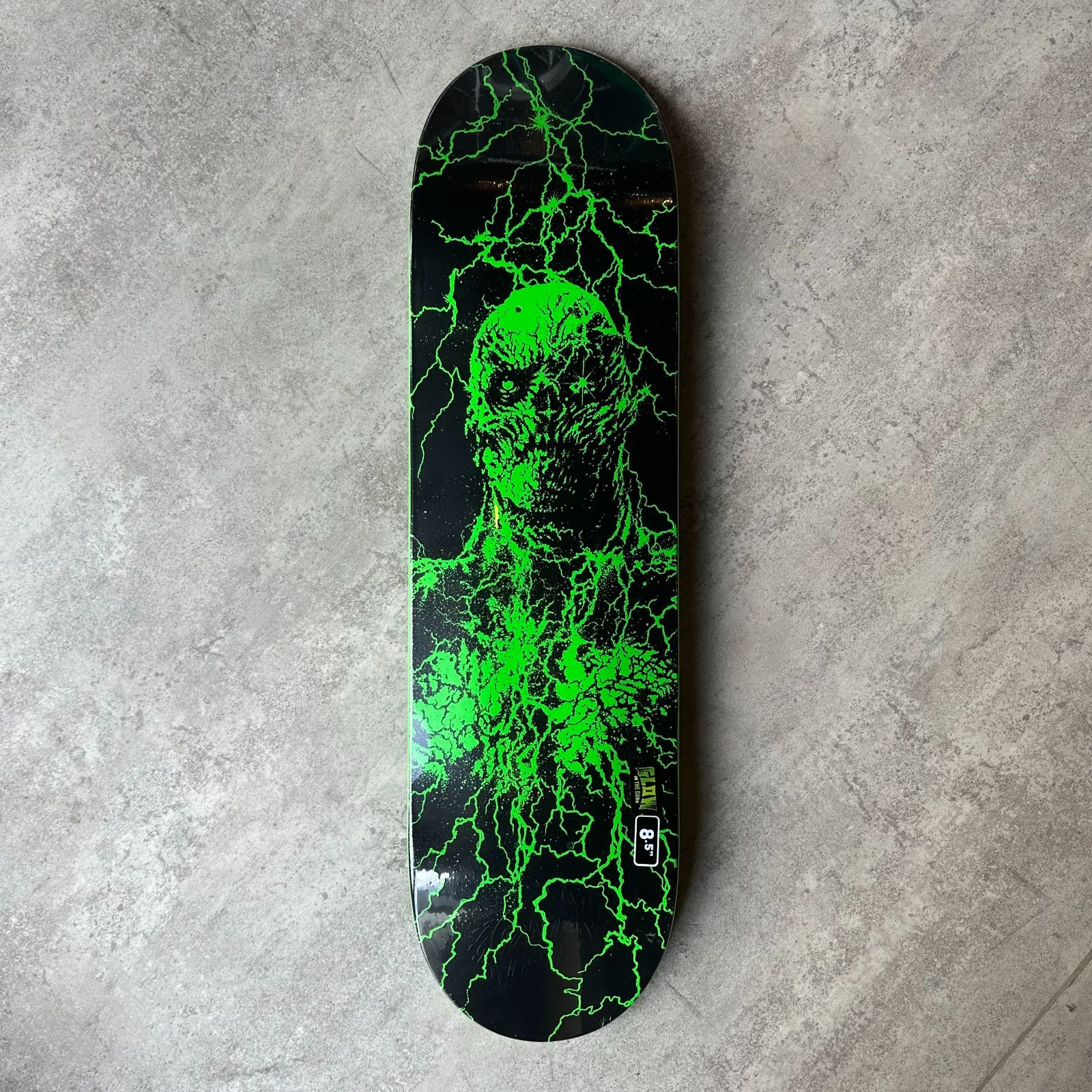 スケートデッキ Stranger Things Vecna 8.5inch×32.2inch SANTA CRUZ サンタクルーズ
