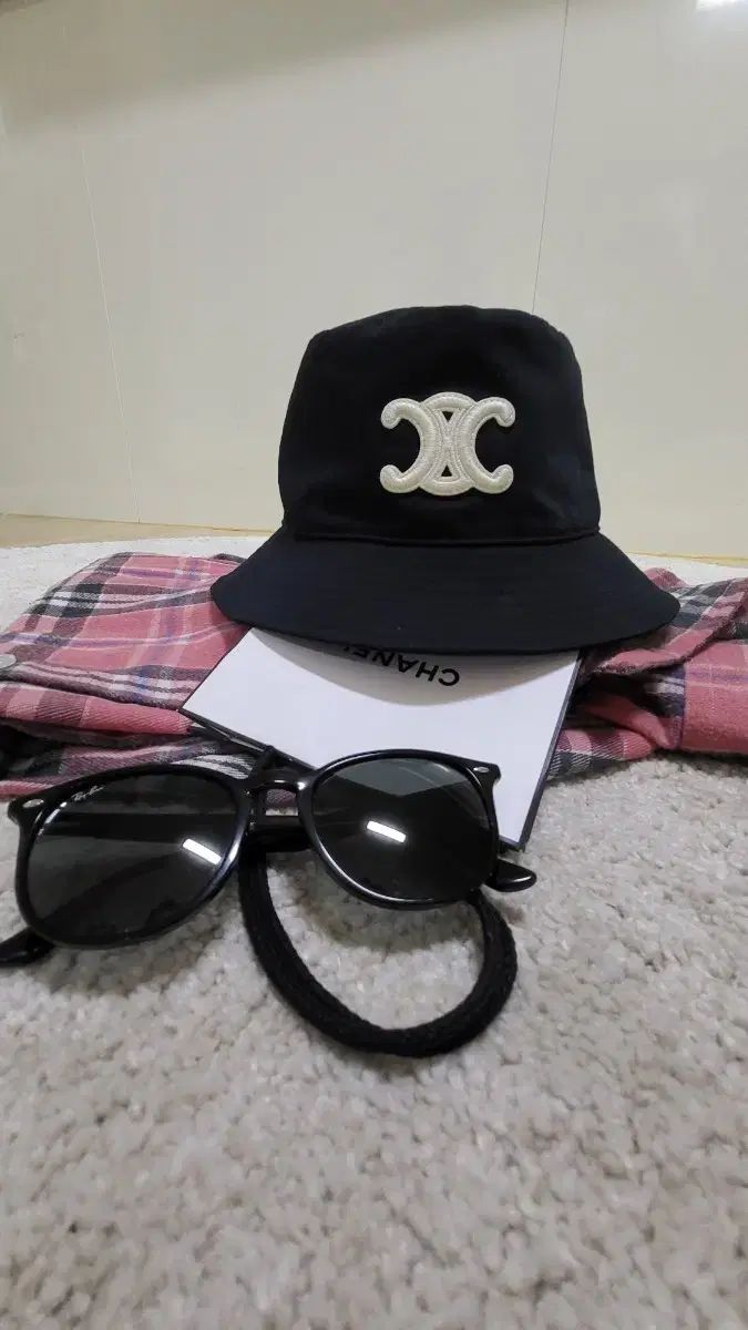 セリンヌ 帽子 バケットハット Hat