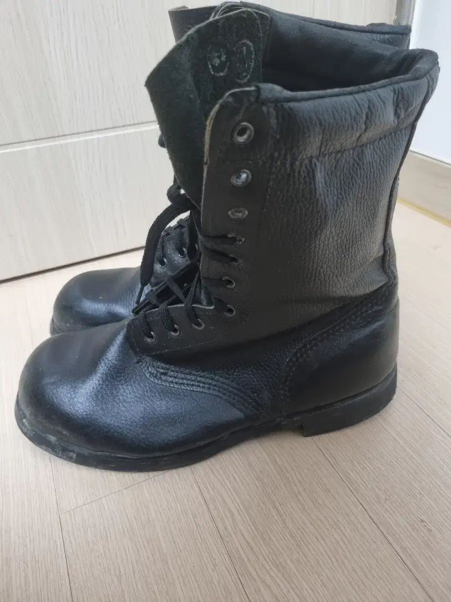 ミリタリーブーツ