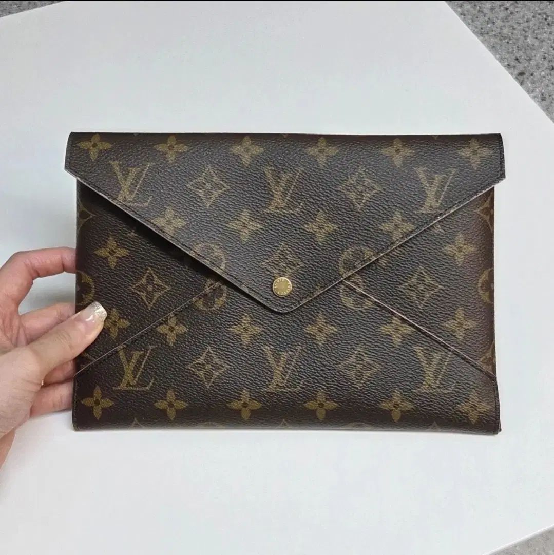 Louis Vuitton ルイヴィトン キリガミ クラッチバッグ L