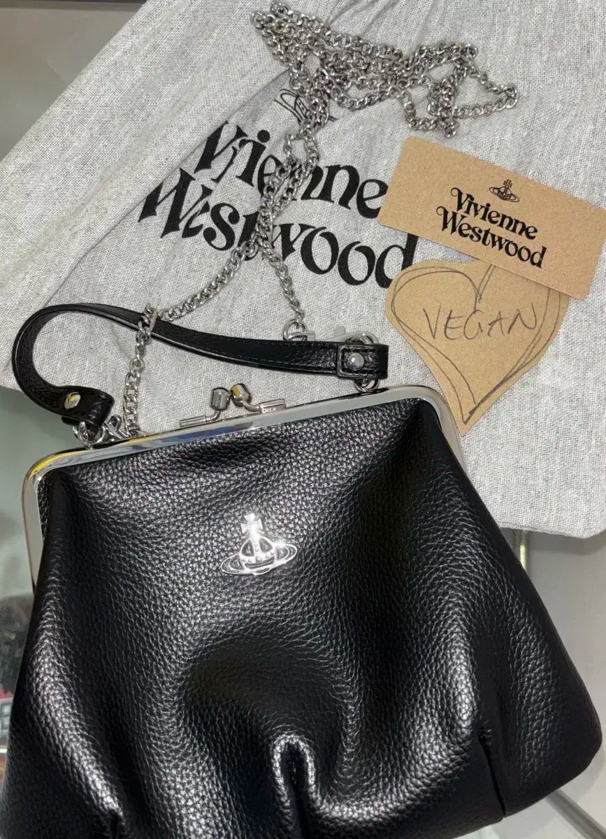 24SS ヴィヴィアン ウエストウッド グラニー フレーム パール バッグ チェーンバッグ