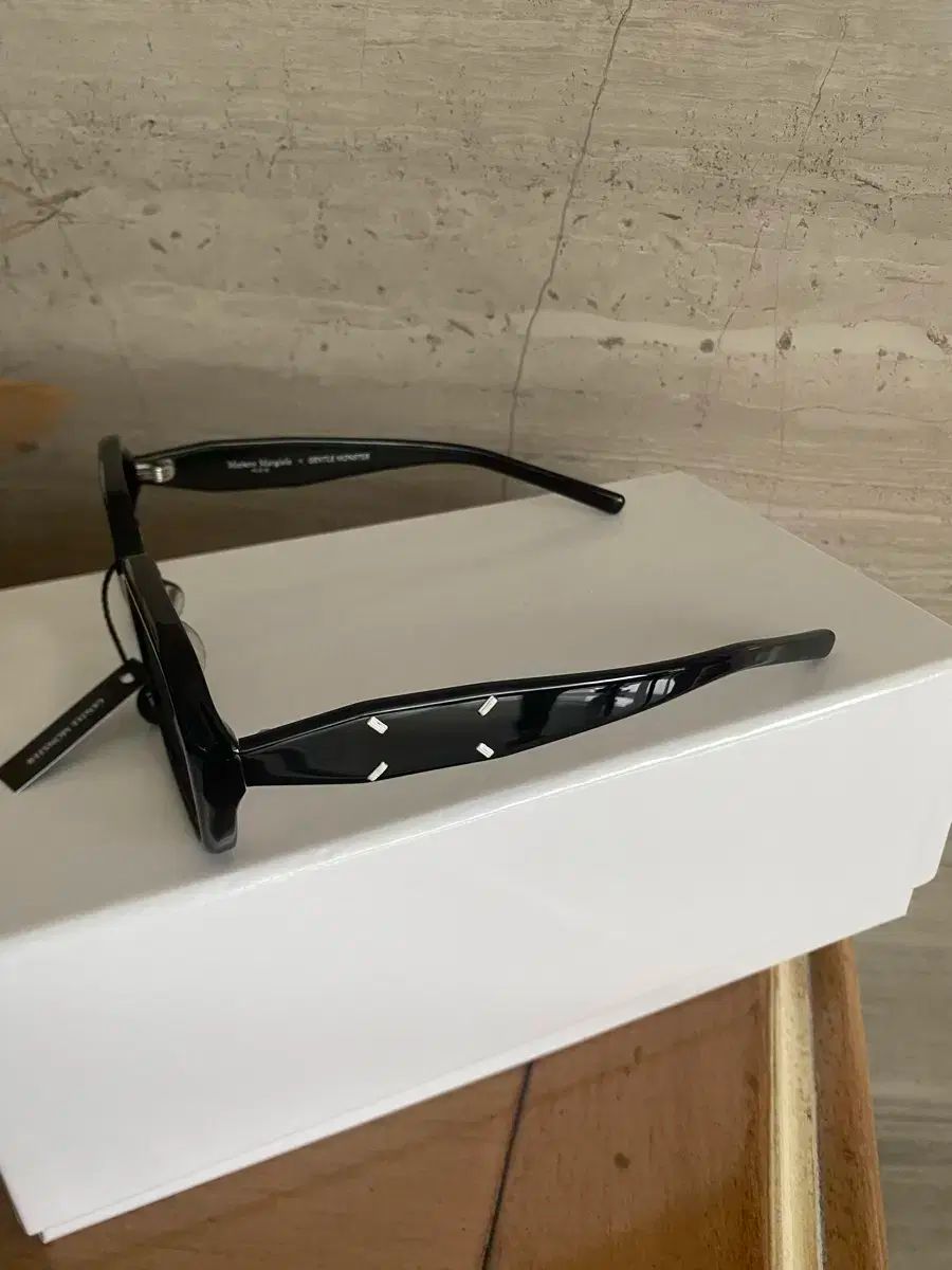  ジェントルモンスター X マルジェラ mm 212 サングラス 小物