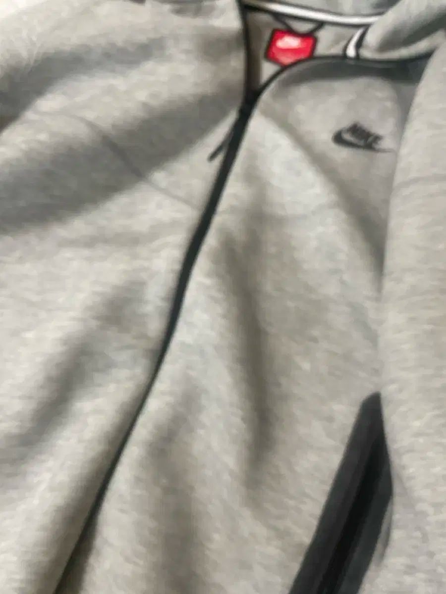 ナイキ テックフリース グレー テックパック