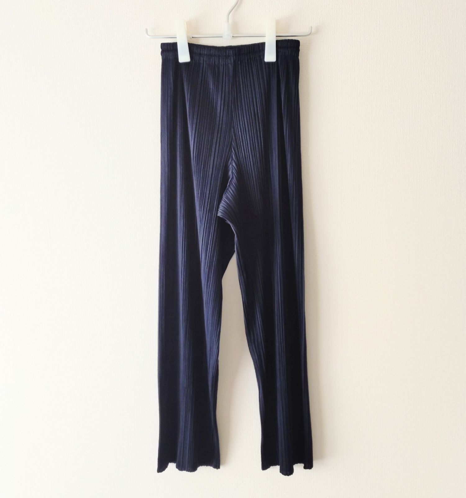 プリーツプリーズ イッセイミヤケ ISSEY MIYAKE PLEATS PLEASE スラックス ストレートパンツ 濃紺 ネイビー PP05-JF004 サイズ1 プリーツ加工 通勤 カジュアル