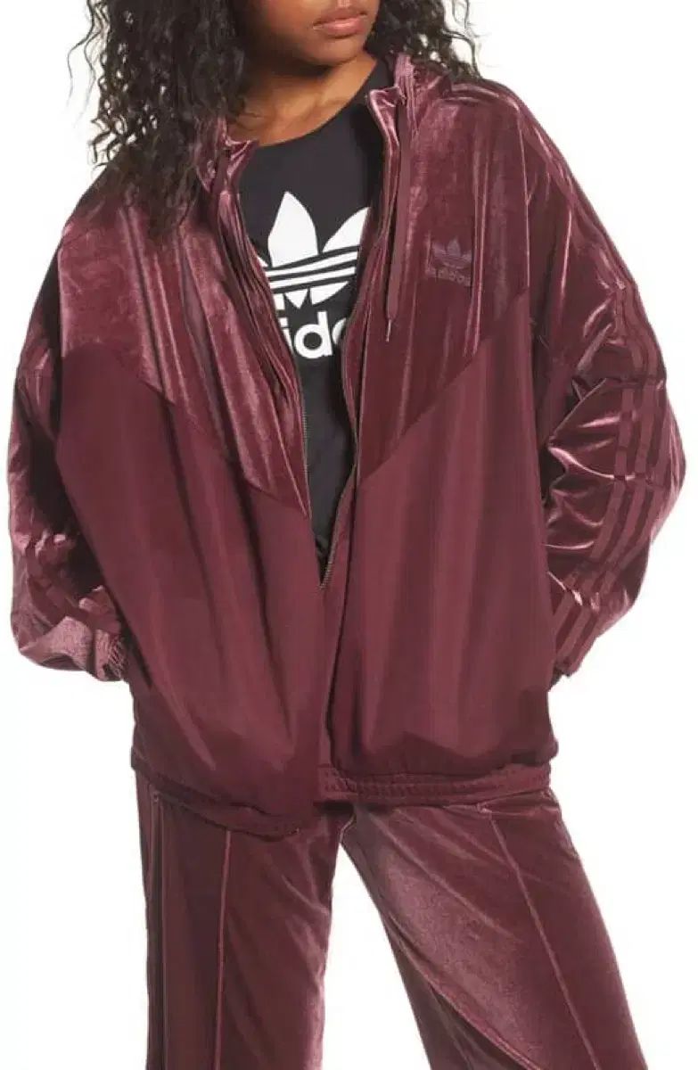 95 アディダス ツアーベルベット バーガンディ トラックジャージ ヤン ホンウォン YANG HONGWON 着用 同一商品