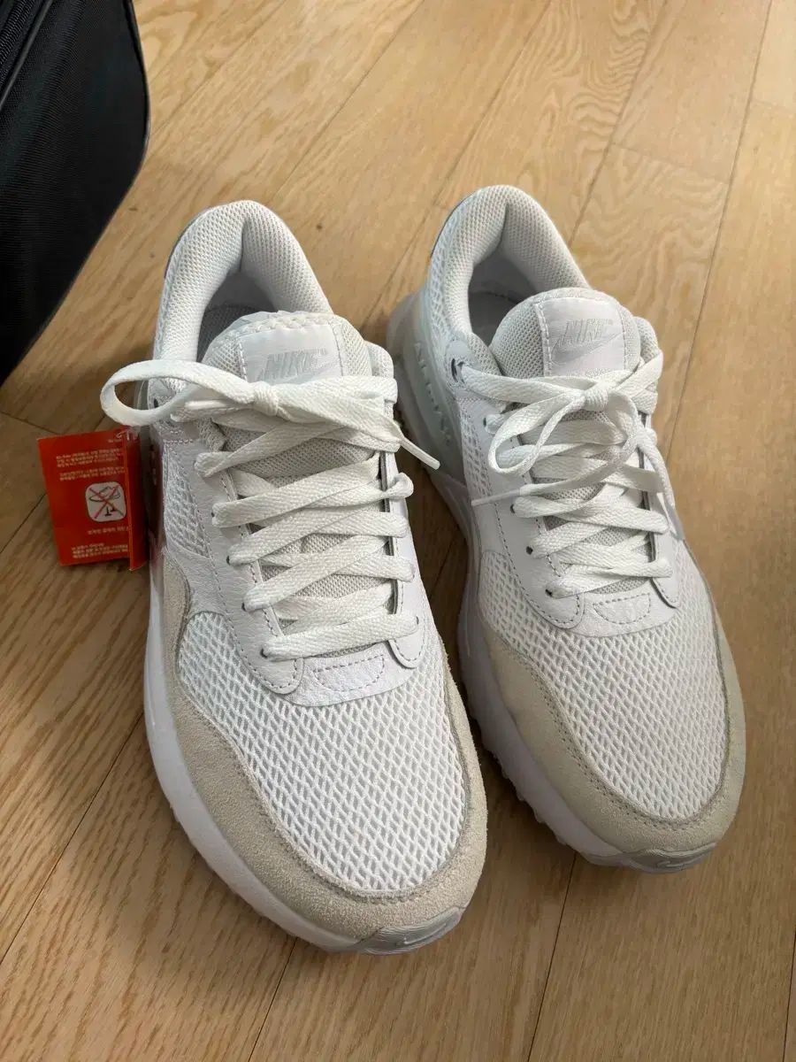 ナイキ エアマックス 270 サイズ 8万円