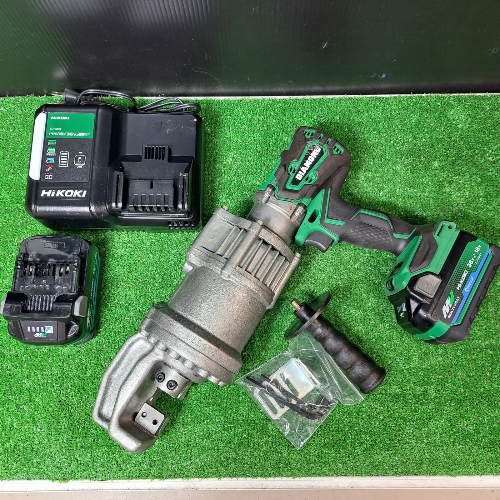 IKK DIAMOND 旧 石原 ダイアモンド コードレス鉄筋カッターマルチ バッテリー2個 充電器 ケース ハンドル付き DCC-2036BLH 岩槻店