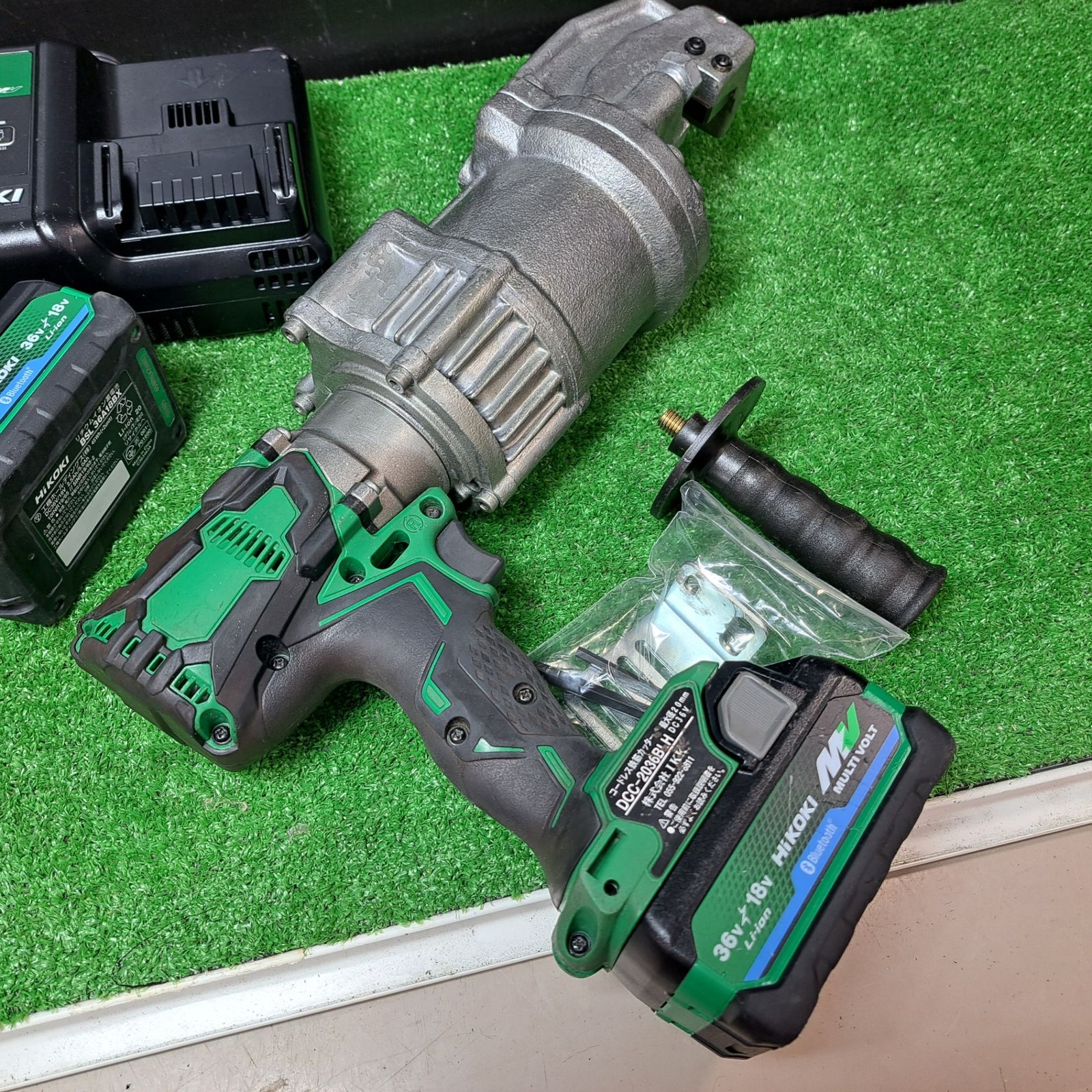 IKK DIAMOND 旧 石原 ダイアモンド コードレス鉄筋カッターマルチ バッテリー2個 充電器 ケース ハンドル付き DCC-2036BLH 岩槻店