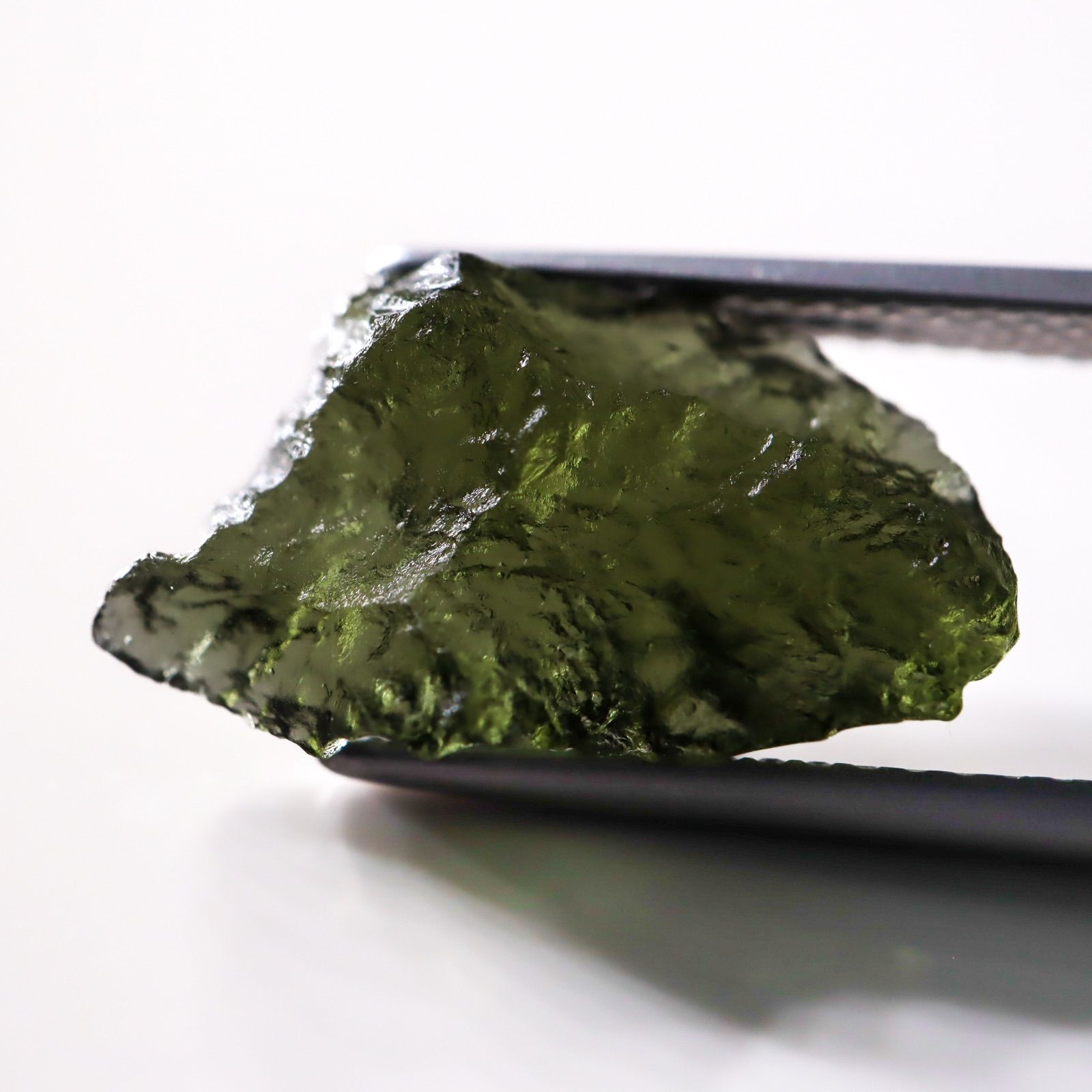  モルダバイト 天然ガラス 3 77ct チェコスロバキア 光波動石 ソーティング付き おしゃれ雑貨 置物 インテリア小物