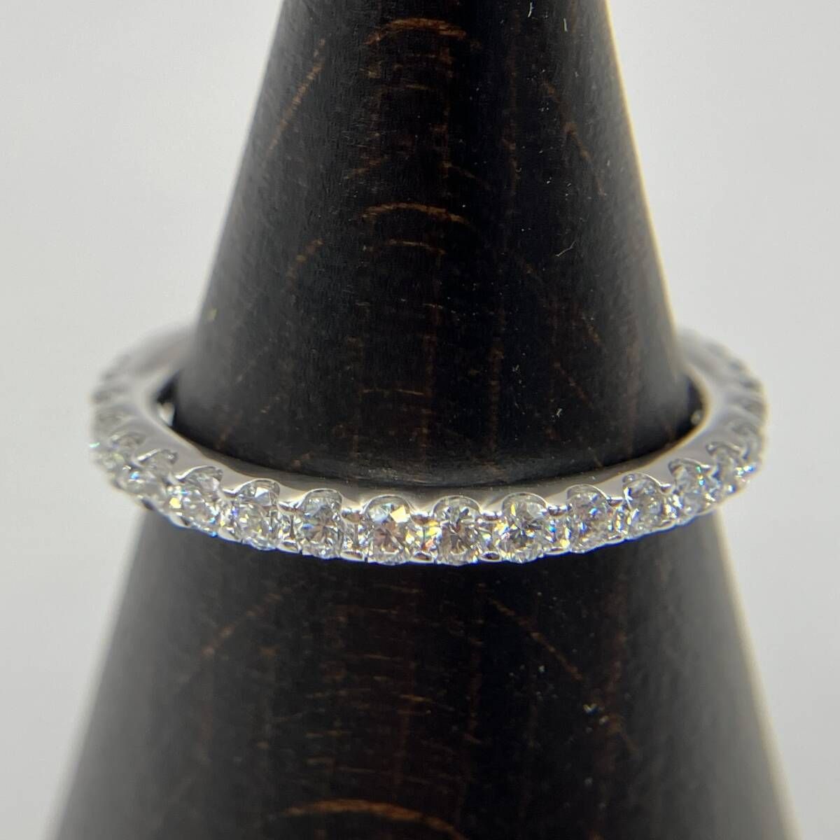 GRAFF グラフ K 18 18金 ホワイトゴールド ラウンドダイヤモンド 9.5号 総重量約 2.3 g リング 指輪 石付き 付き