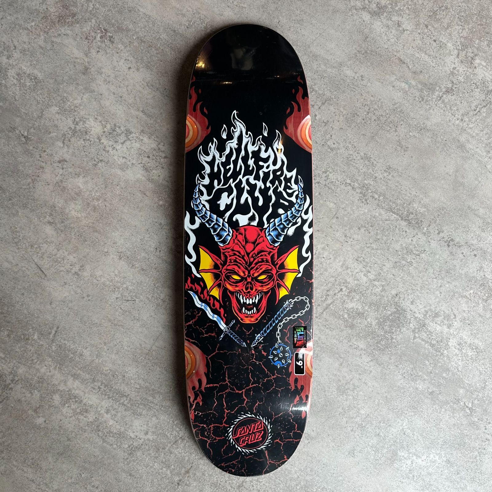 スケートデッキ Stranger Things Hellfire Club Flames 9.00inch×32.00inch SANTA CRUZ サンタクルーズ
