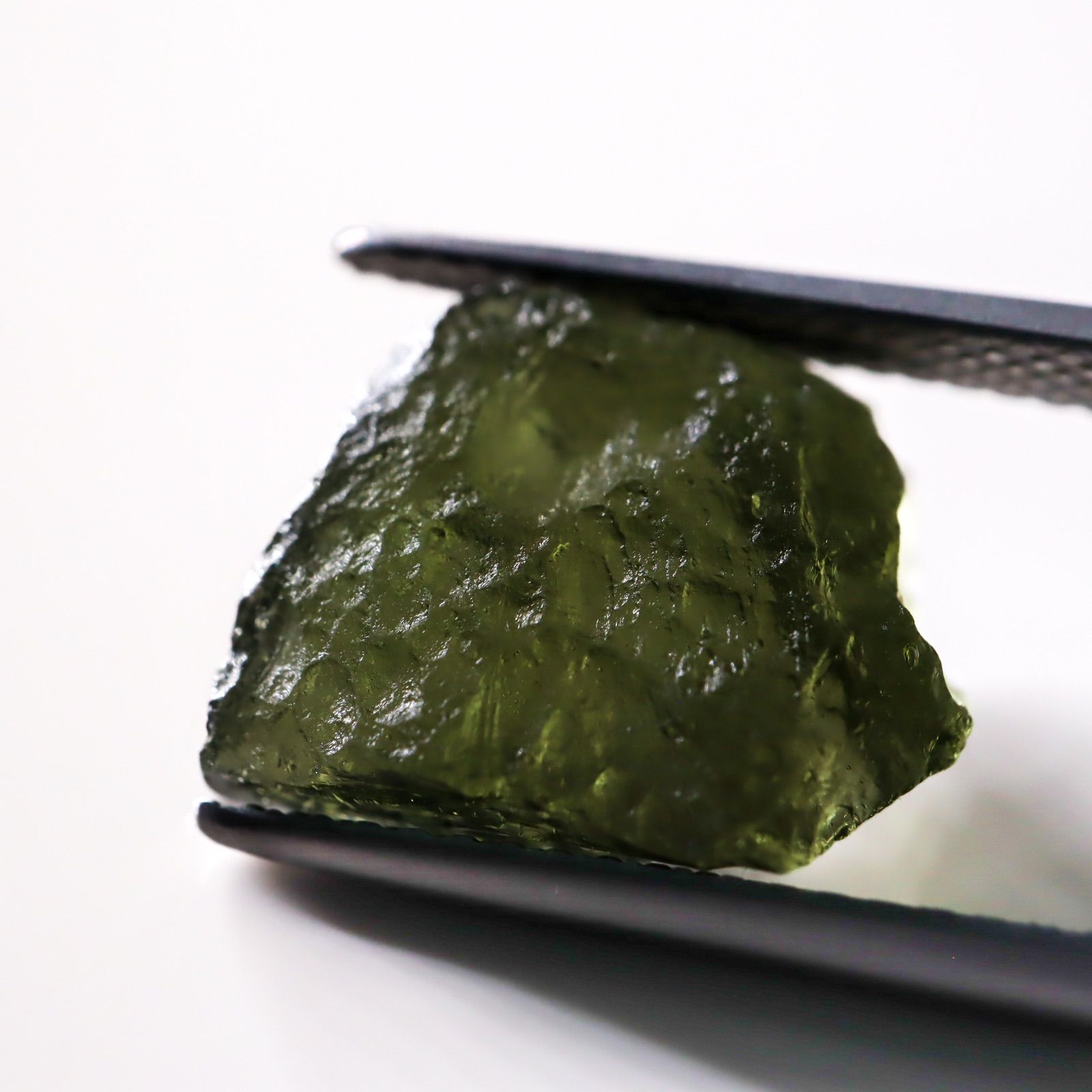  モルダバイト 天然ガラス 4 75ct チェコスロバキア 光波動石 ソーティング付き キッズ小物 置物 インテリア小物