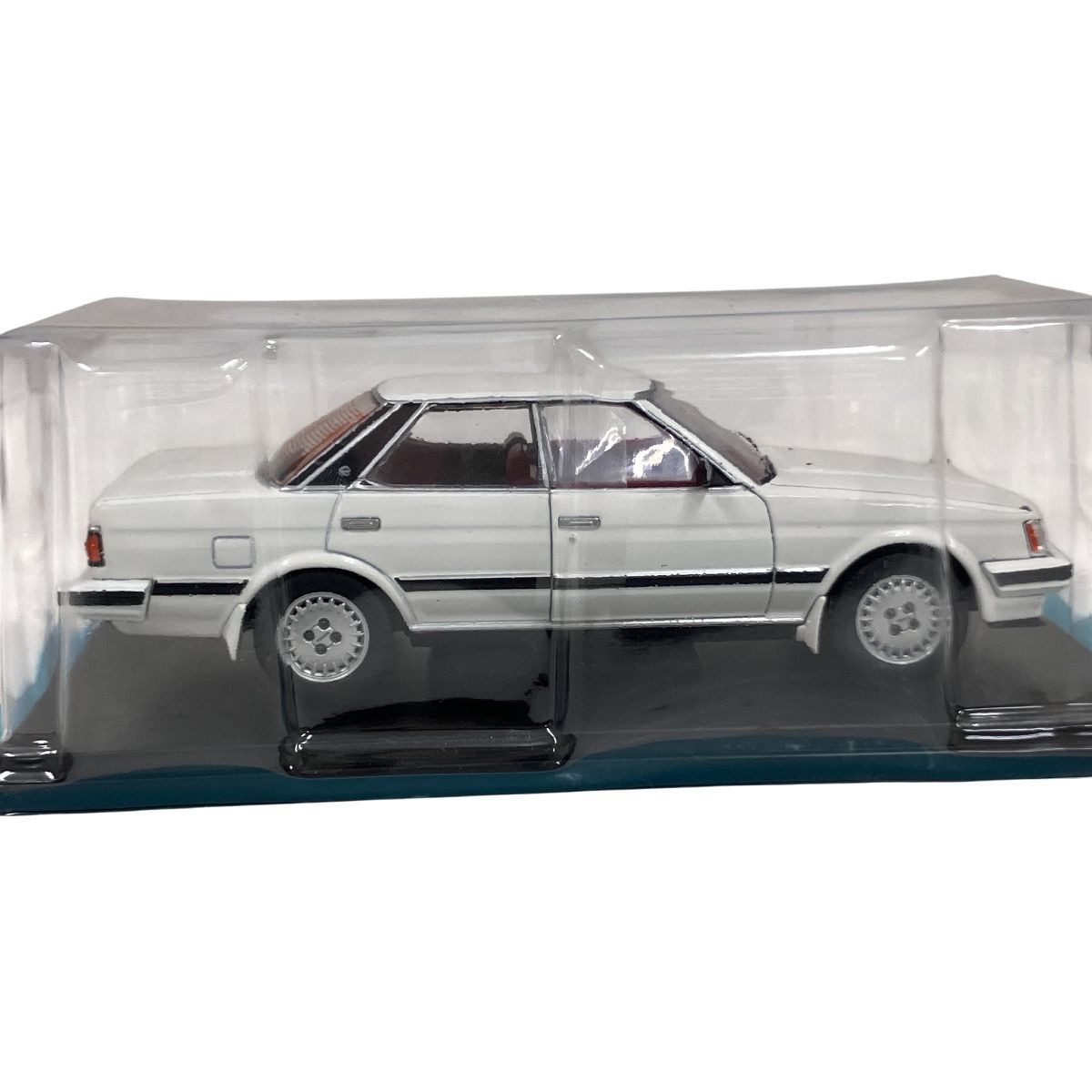 アシェット 国産名車コレクション 1/24 TOYOTA MARKII 2000 Grande