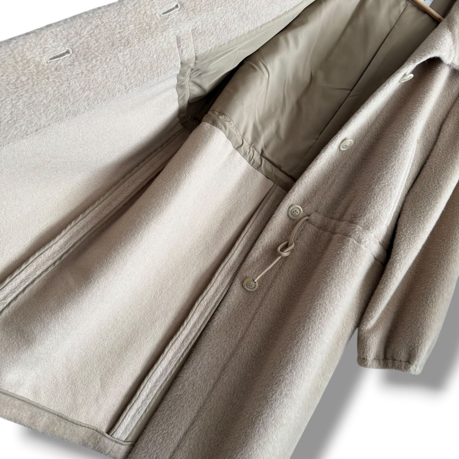 極美品⭐︎高級白タグ⭐︎MaxMaraアルパカ　フーテッド　シャギーコート⭐︎ MaxMara白タグ☆高級☆アルパカシャギーコート☆フード☆黒☆