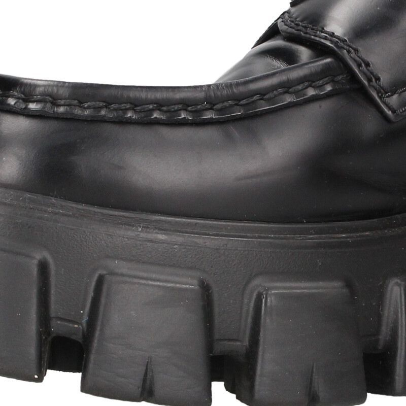  プラダ 2 DE 129 三角プレートモノリスレザーシューズ メンズ 6 5 その他 靴