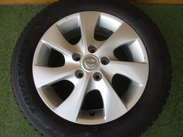 み 日産 セレナ 195 60 R 16 スタッドレスタイヤ４本SET C 25 26 27