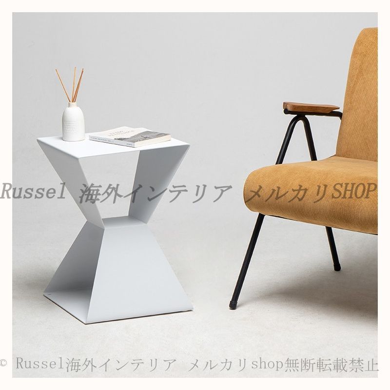 サイドテーブル 砂時計状 スリム 一体成型 メタル おしゃれ かわいい インテリア 北欧 ナイト テーブル ベッドサイド コーヒー テーブル SNS映え 白 黒 グレー