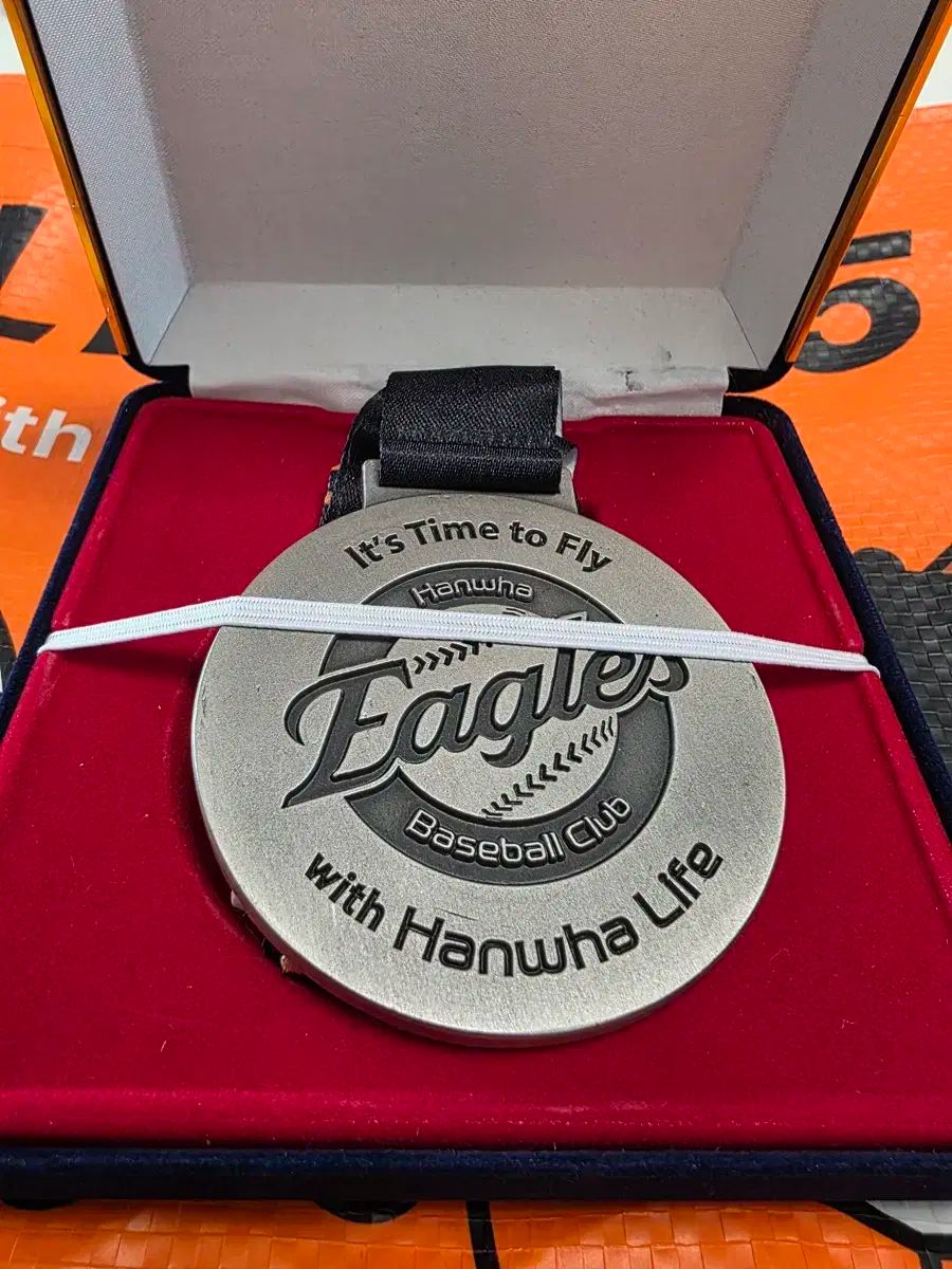 メダル ペンダント