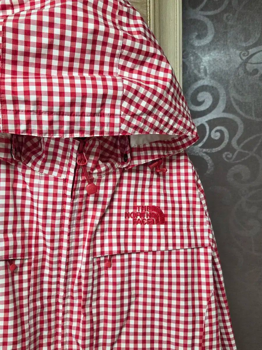 THE NORTH FACE ザノースフェイス ウィンドブレーカー 85 サイズ