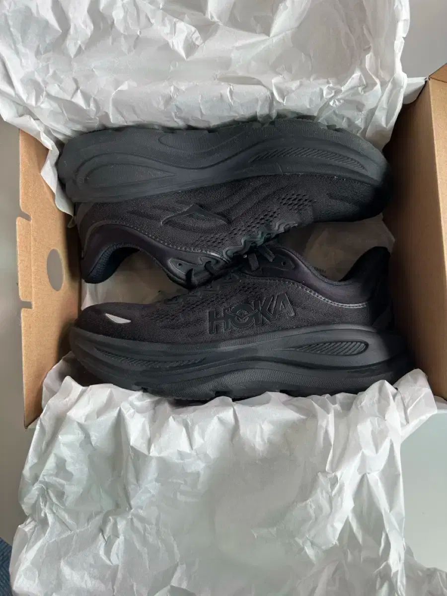 HOKA ONE ONE ホカオネオネ ウィメンズ ボンダイ9 Regular 255