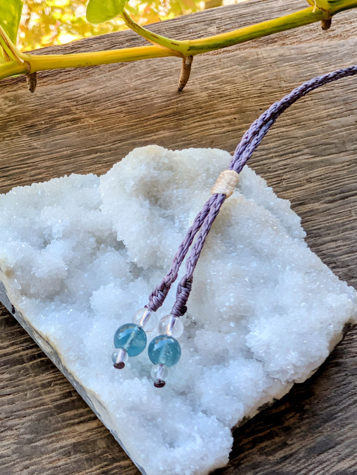 マクラメ編みネックレス