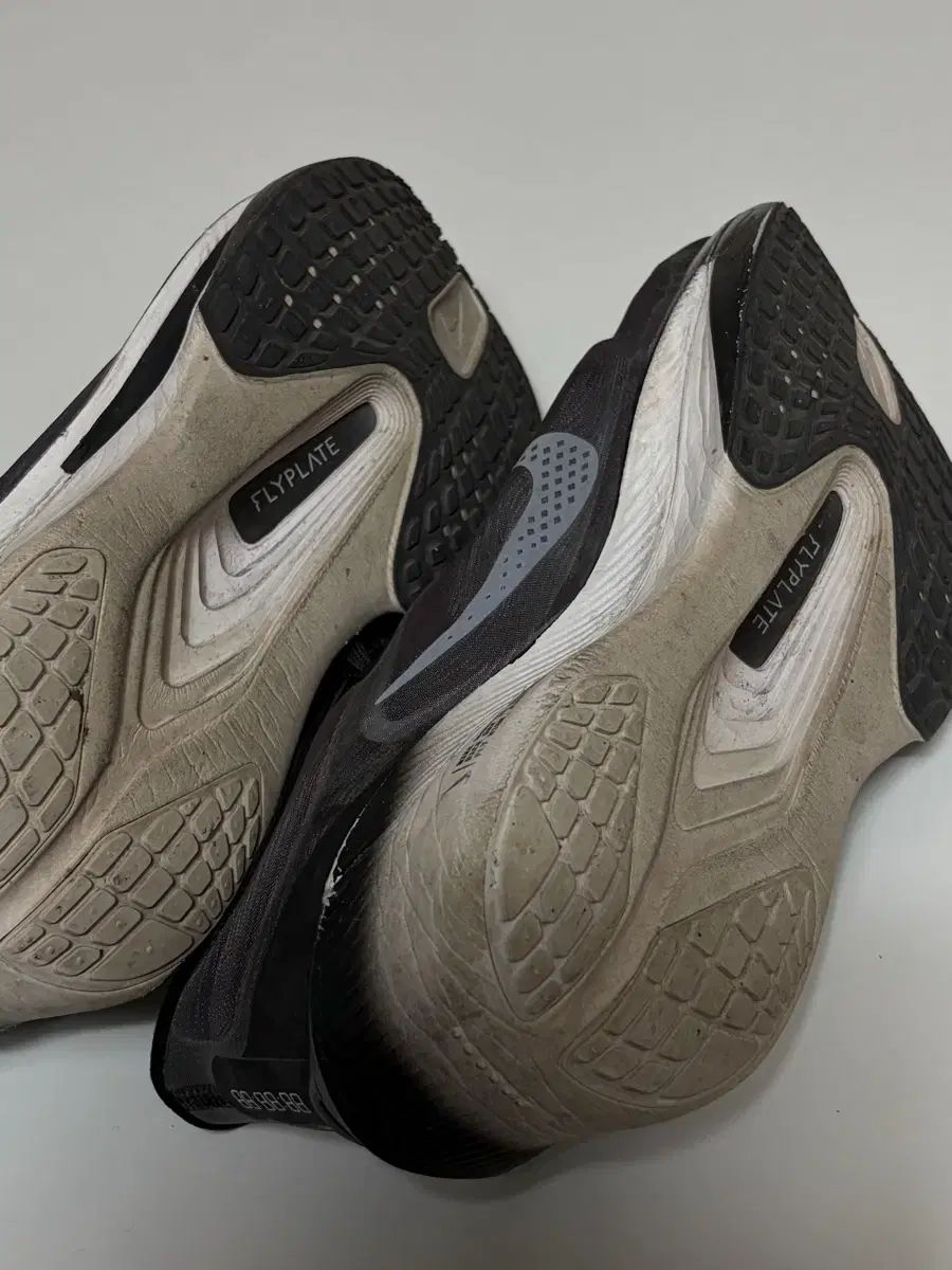 ナイキ ズームフライ 6 ブラック 275