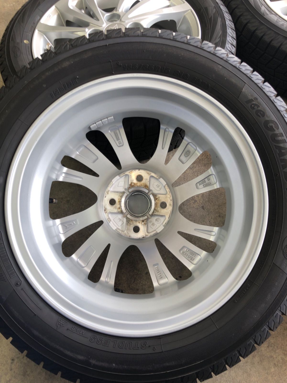  ダイハツ タフト スタッドレス アルミホイール ヨコハマ iG 70 ice GUARD 15インチ タイヤ ホイールセット