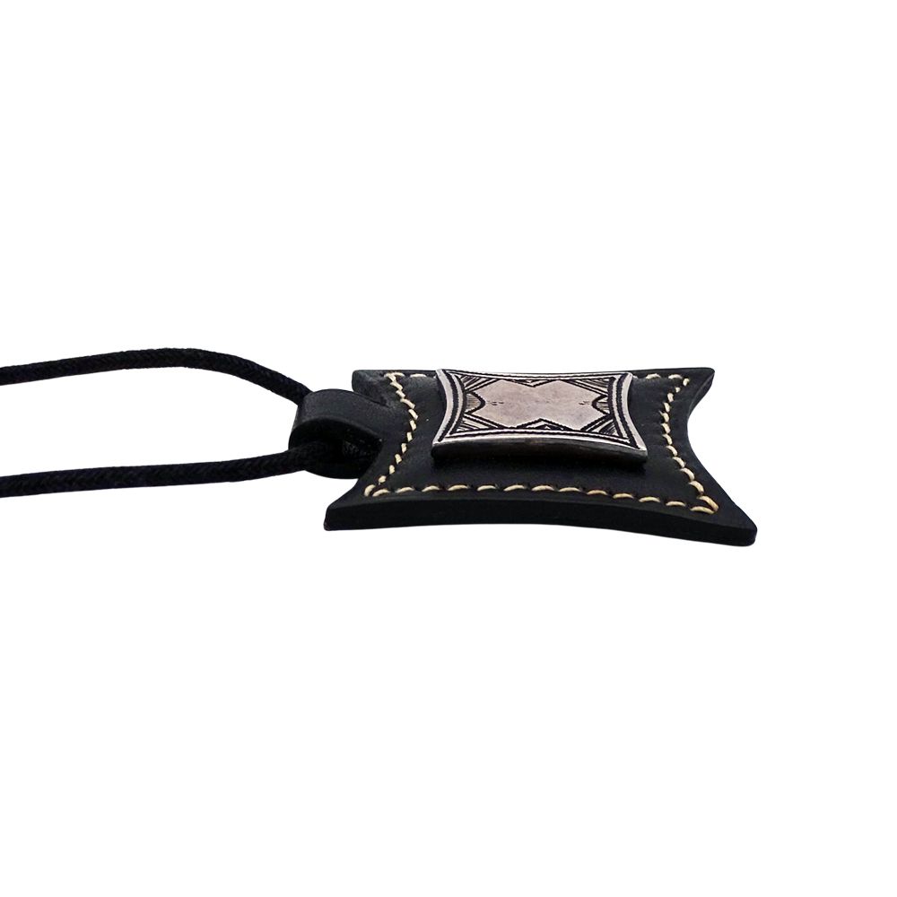 エルメス HERMES チョーカー レディース メンズ ブランド トゥアレグ レザー ブラック シルバー ヴィンテージ F