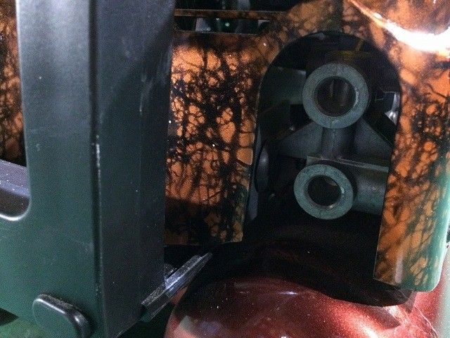 エアコンプレッサー