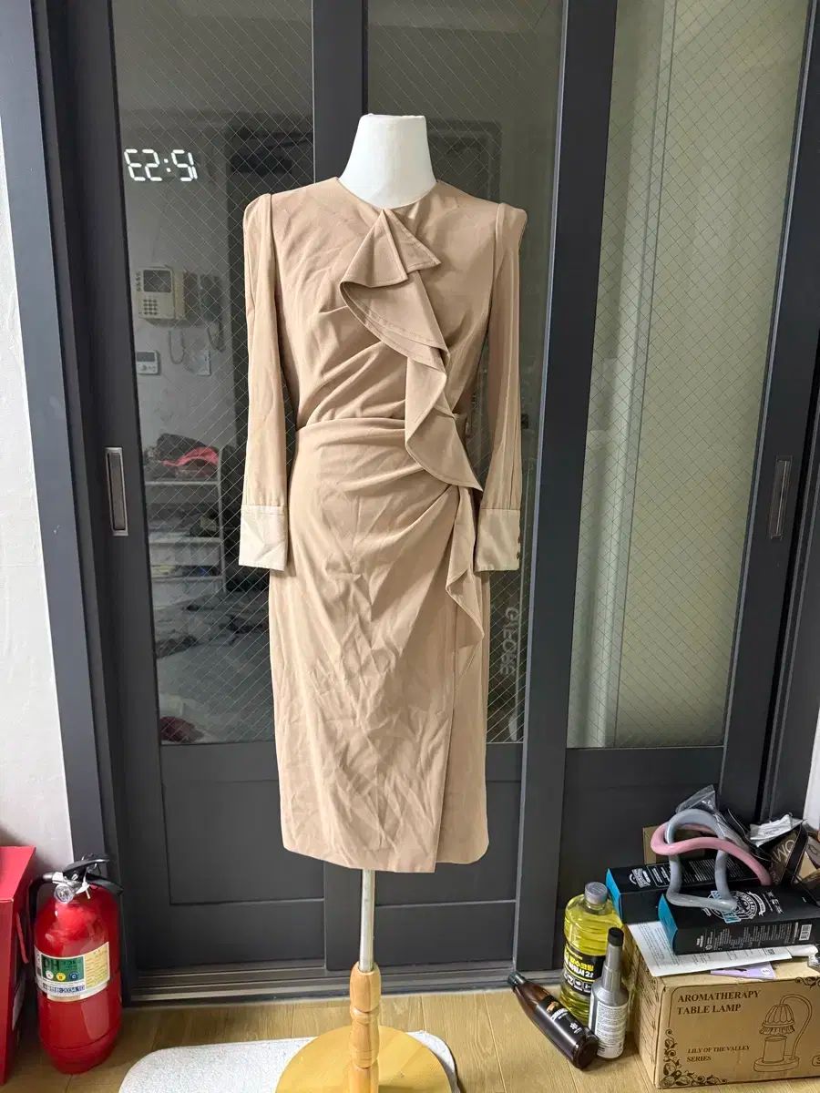 ミシャ Michaa ベージュ フリル ONE PIECE