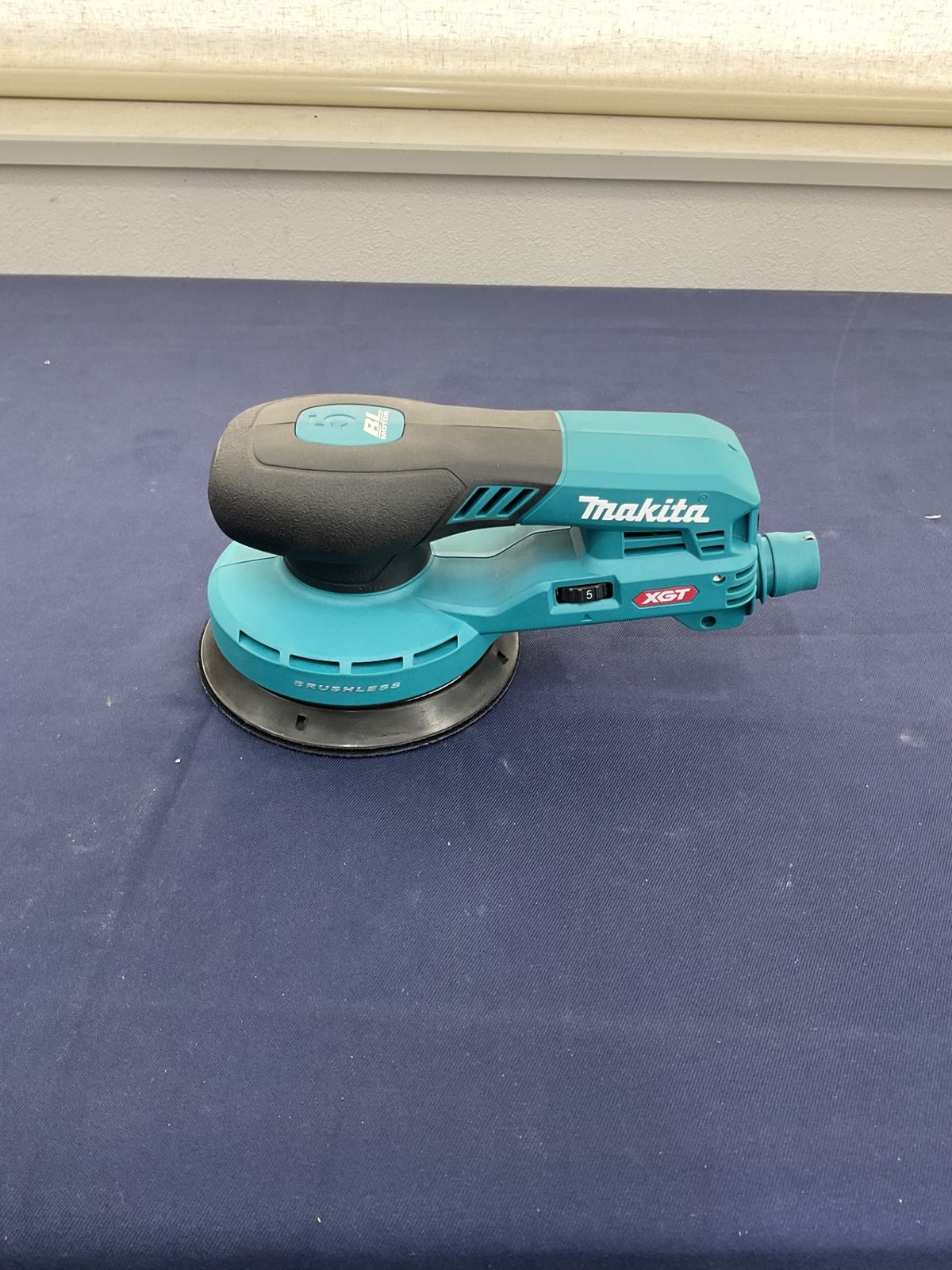 マキタ makita コードレスランダムオービットサンダ BO001CGZ 八尾店