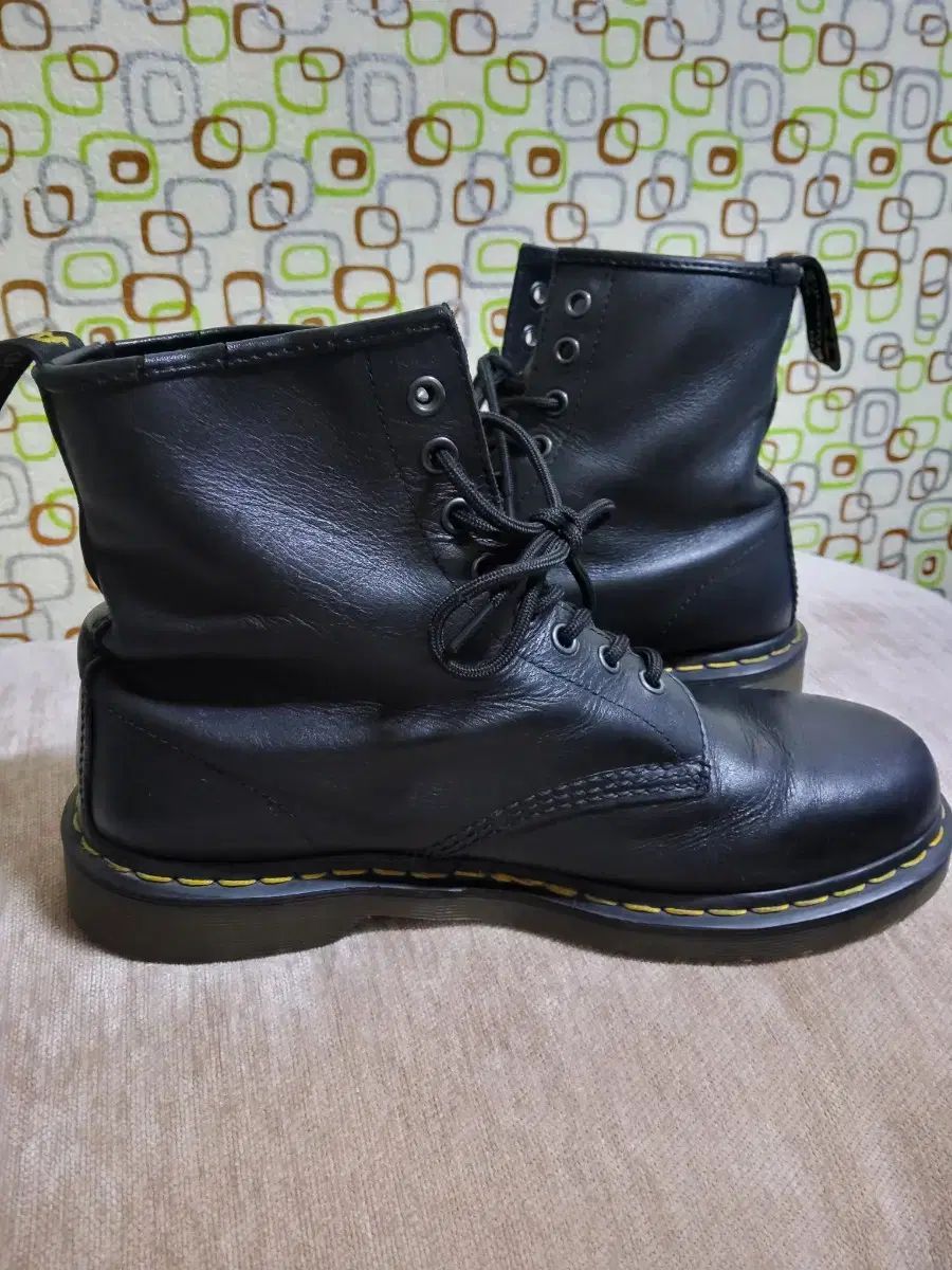 ドクターマーチン 8ホール