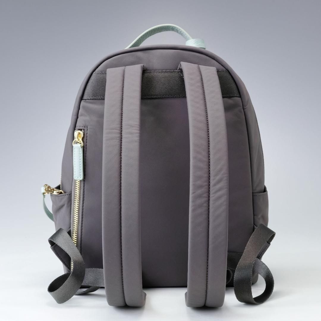  級 agnes b. アニエスベー リュック ナイロン グレー ポーチ付き バックパック IS 11 LZ-03 ミニ 14460 リュック バックパック バッグ