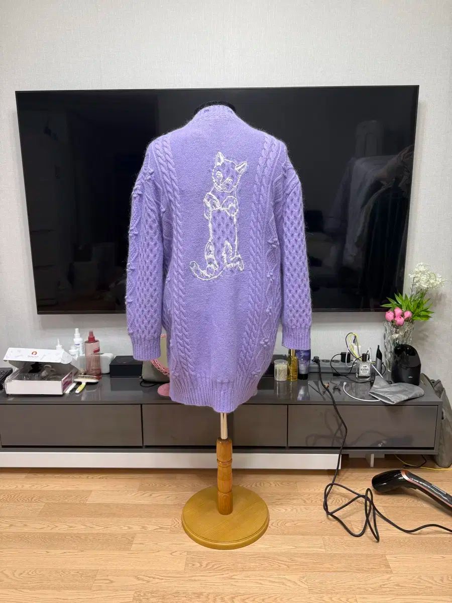 ケーブル編みニットカーディガン