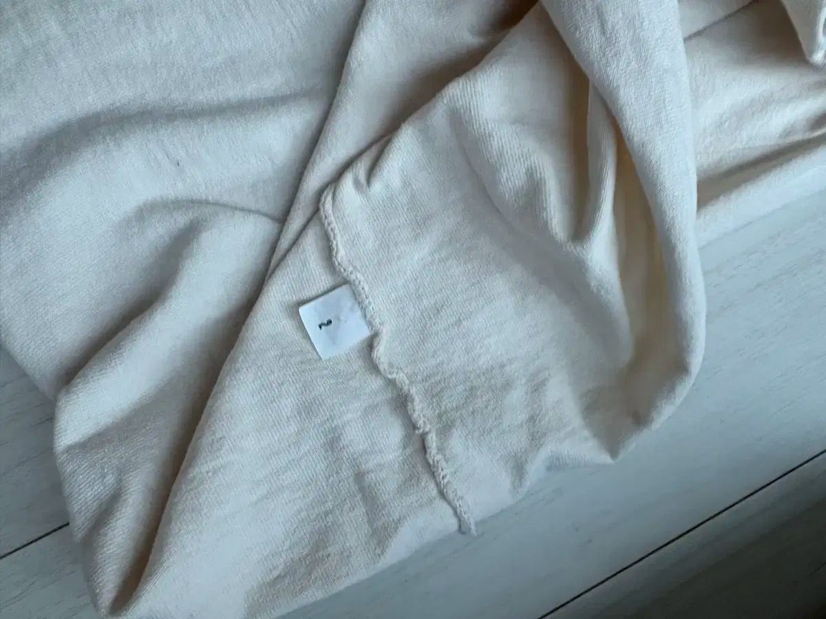 イージー ヴァルチャーズ ロングスリーブ