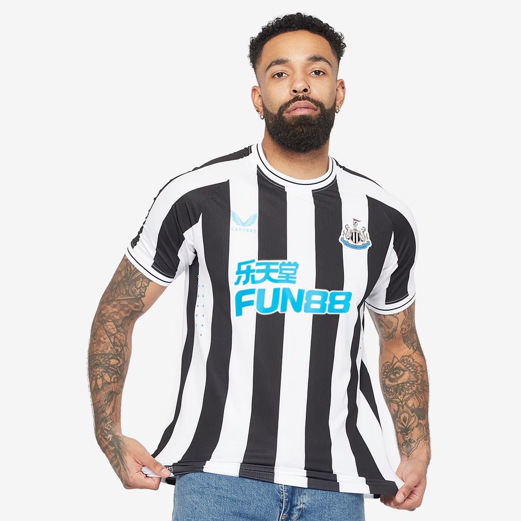 カストーレ ニューカッスル 2025 2025 プロ ホーム シャツ ジャージ スポンサー付 サッカー 黒 ブラック 白 ホワイト 青 ブルー 公式モデル 日本未発売