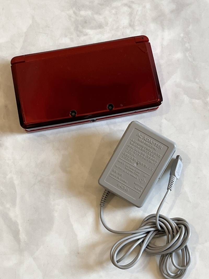 Nintendo 3DS み CTR-001 メタリックレッド 本体 充電器