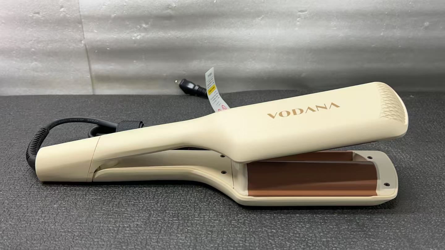 VODANA トリプルフローウェーブアイロン