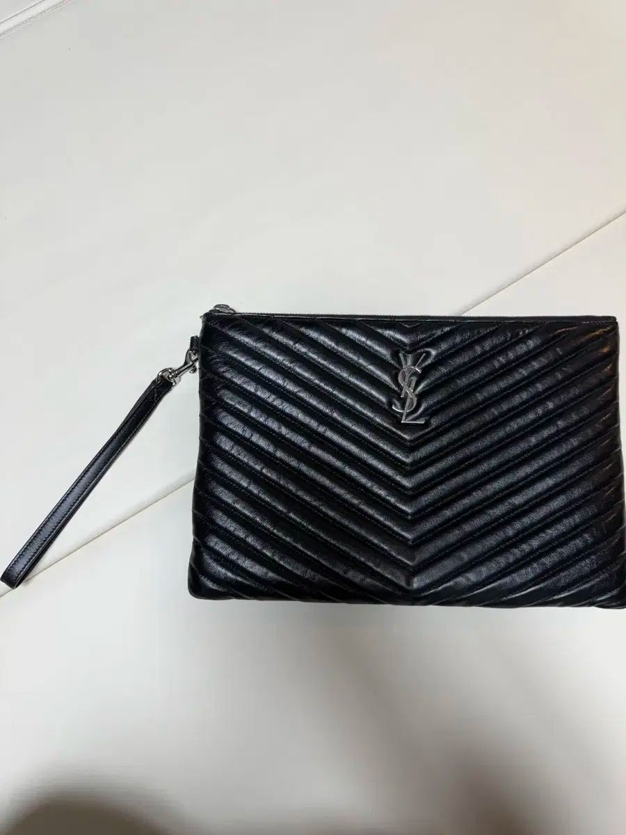 サンローラン クラッチバッグ シルバー