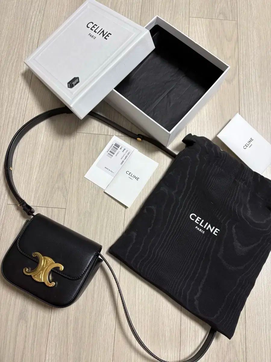 セリーヌ ミニ トリオンフ ブラック