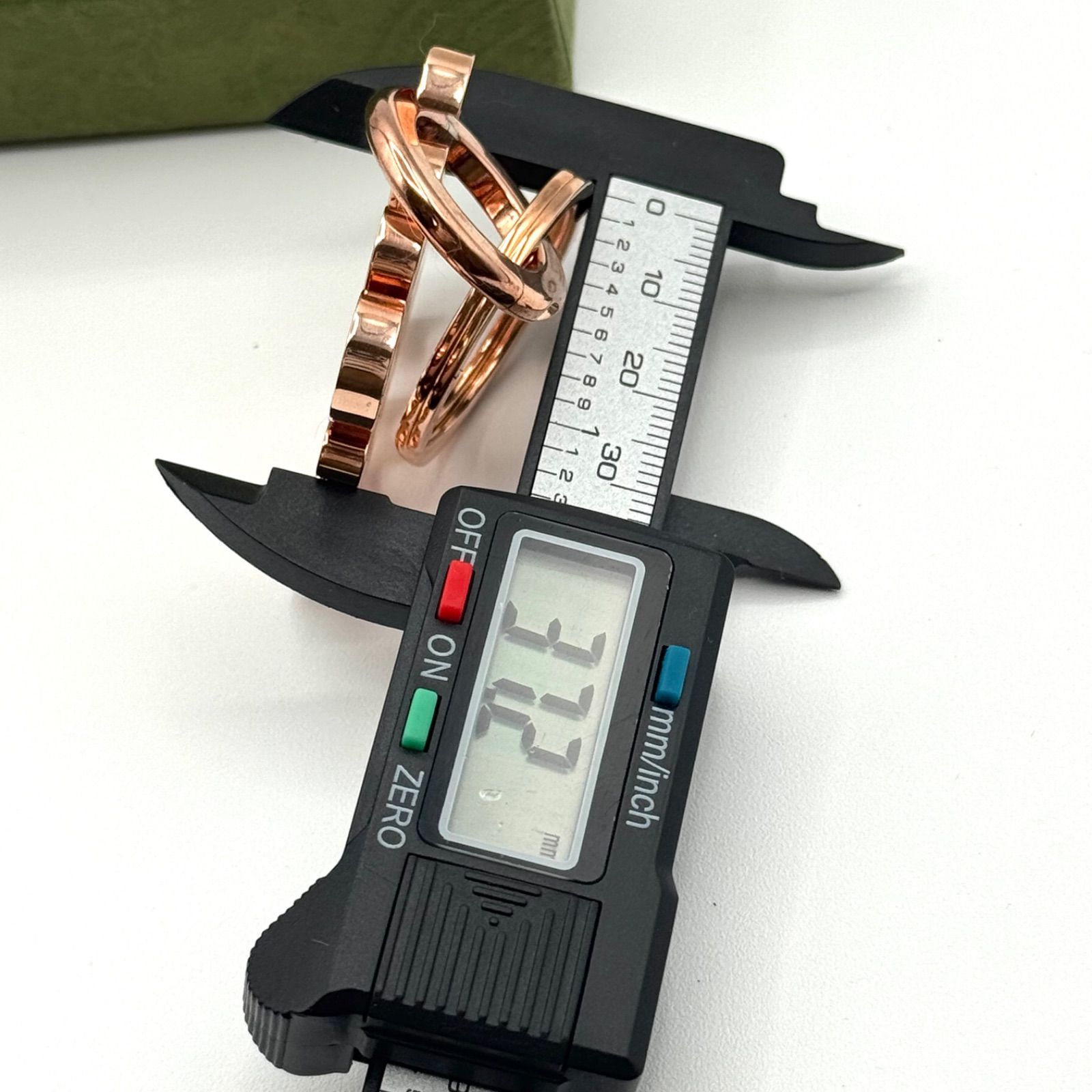  ロエベ アナグラム ピンクゴールド チャーム キーホルダー 111994 キーホルダー キーリング 小物