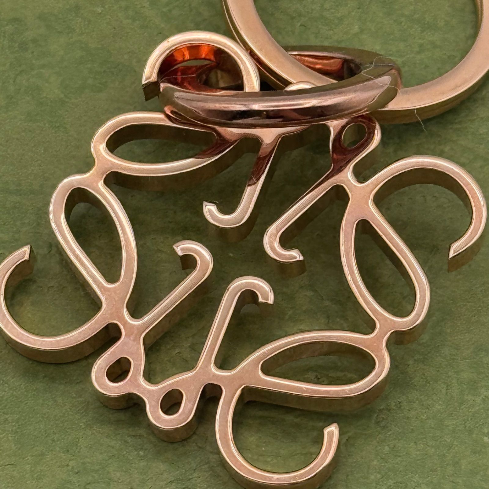 アナグラム キーリング ゴールド - LOEWE ロエベ チャーム ピンクゴールド