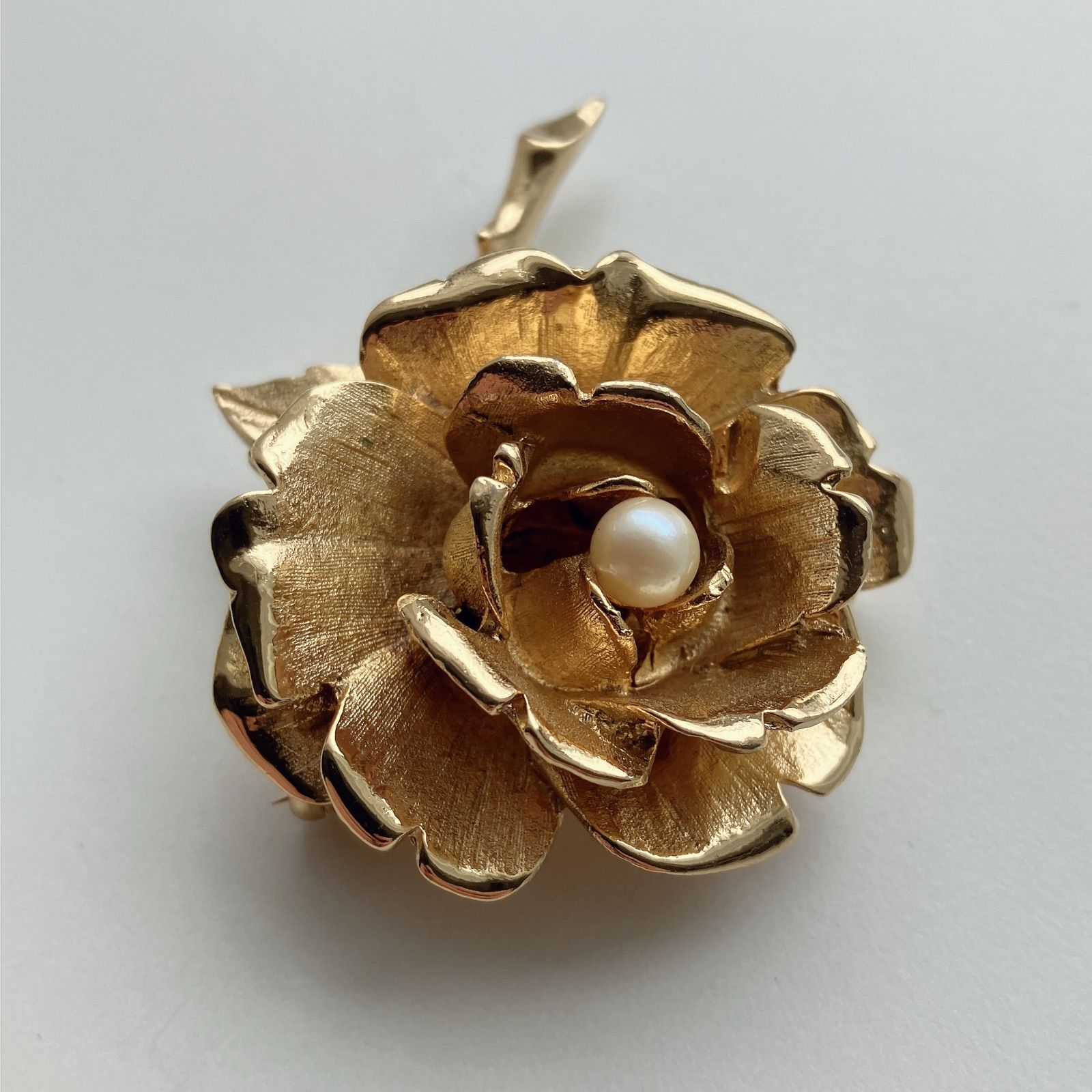 BOUCHER ブーシェ Rose バラ ブローチ 真珠付き - メルカリ