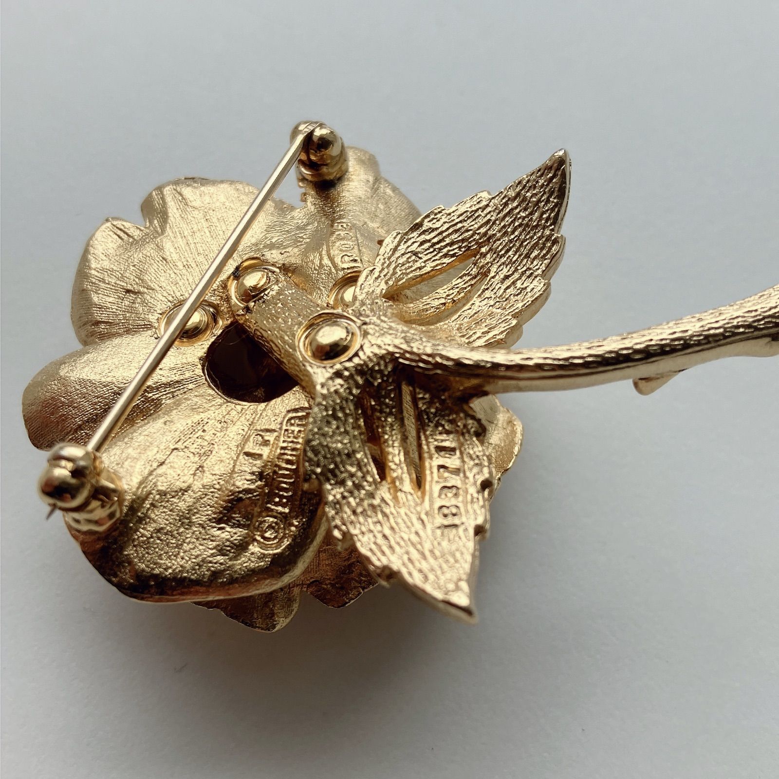 BOUCHER ブーシェ Rose バラ ブローチ 真珠付き - メルカリ