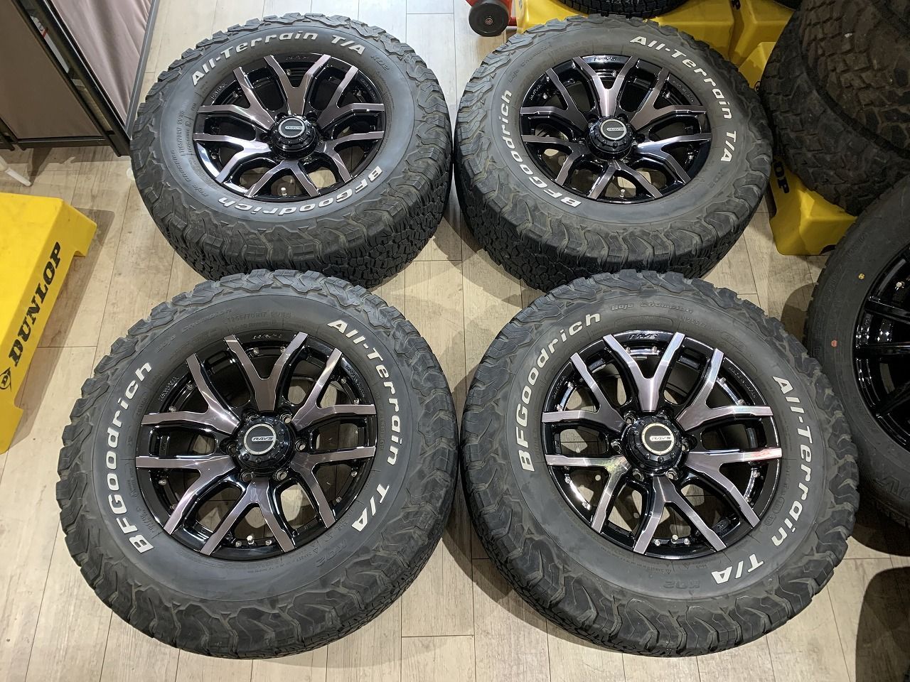 2510054 RAYS DAYTONA 17インチ 8 J 20 PCD 139 7 6 H BFGoodrich All Terrain T A K 02 265 70 R 17 2019年 ハイラックス サーフ ランドクルーザー プラド FJクルーザー 等