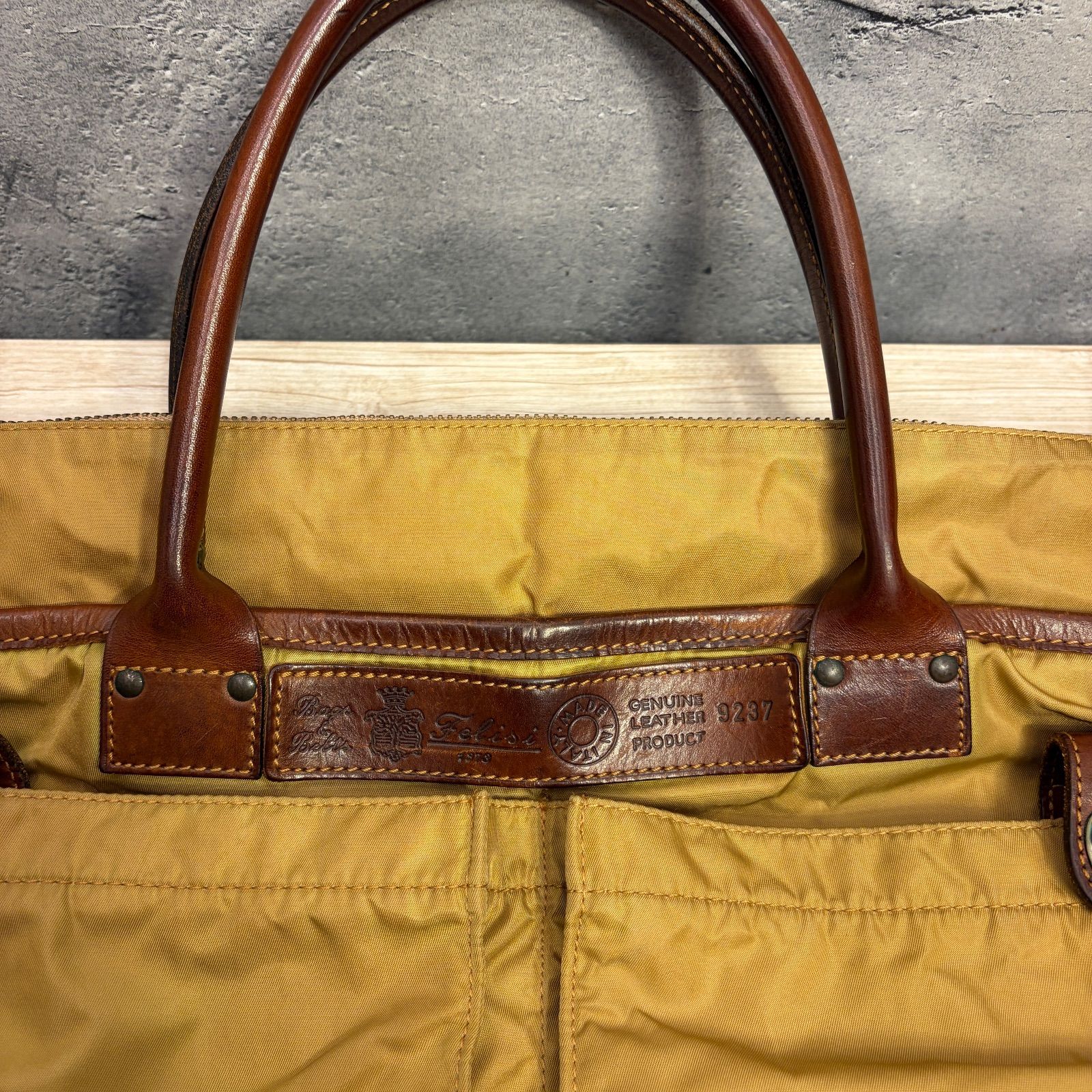 ✨Felisi フェリージ 9237✨ヘルメットバッグ トートバッグ ゴールド