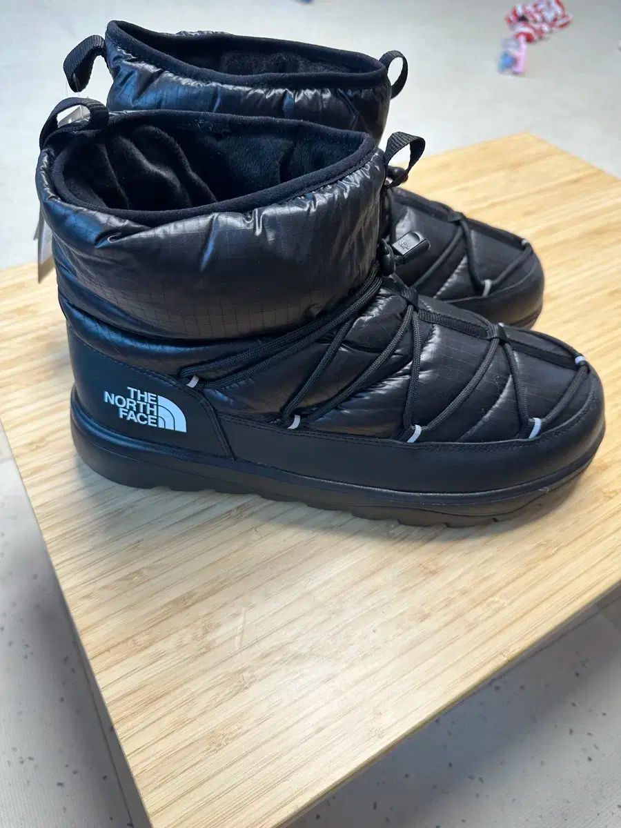 THE NORTH FACE ザノースフェイス ホワイトラベル ボ リス ダウン ブーツ