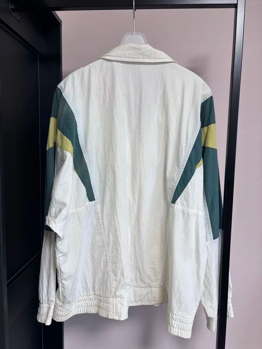 adidas アディダス ウィンドブレーカー 100