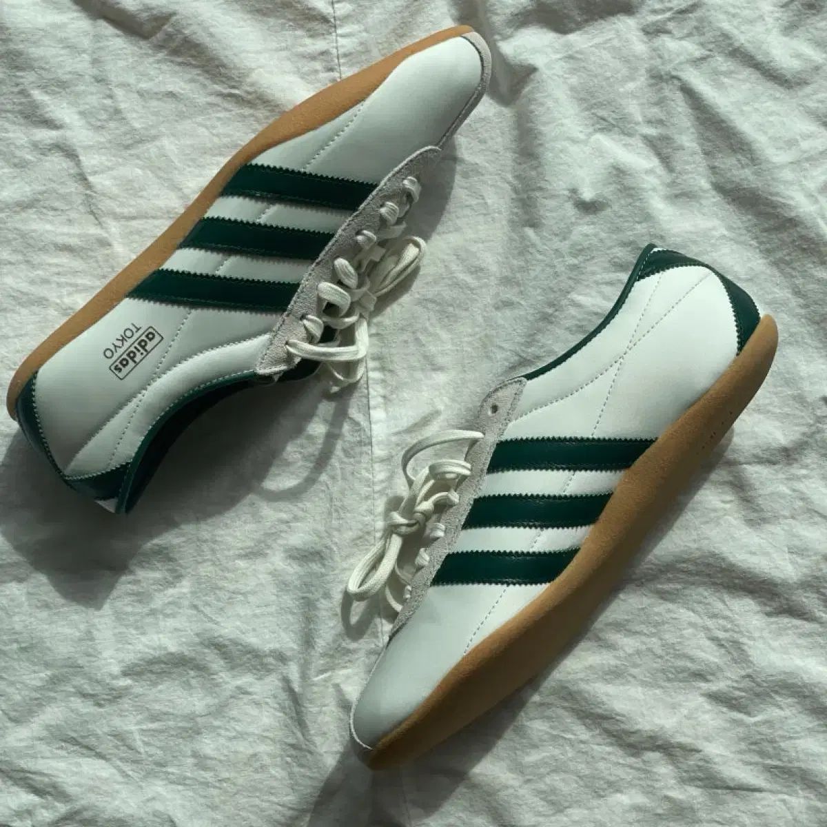 adidas TOKYO 東京 スニーカー